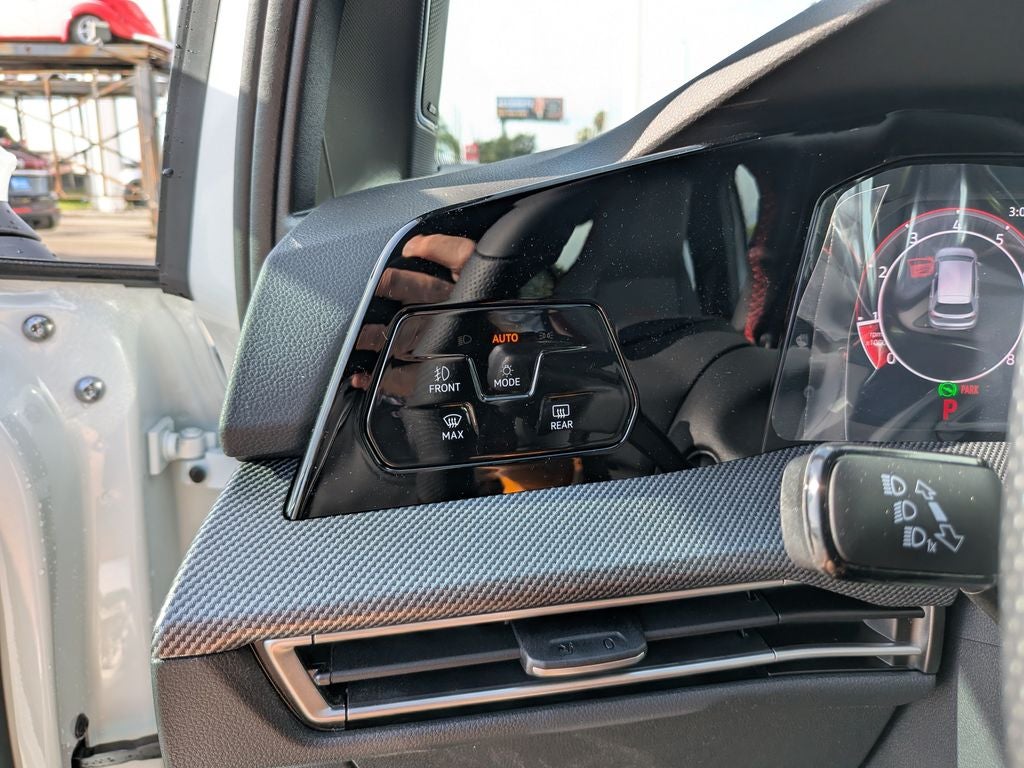 2026 Volkswagen Golf GTI Autobahn