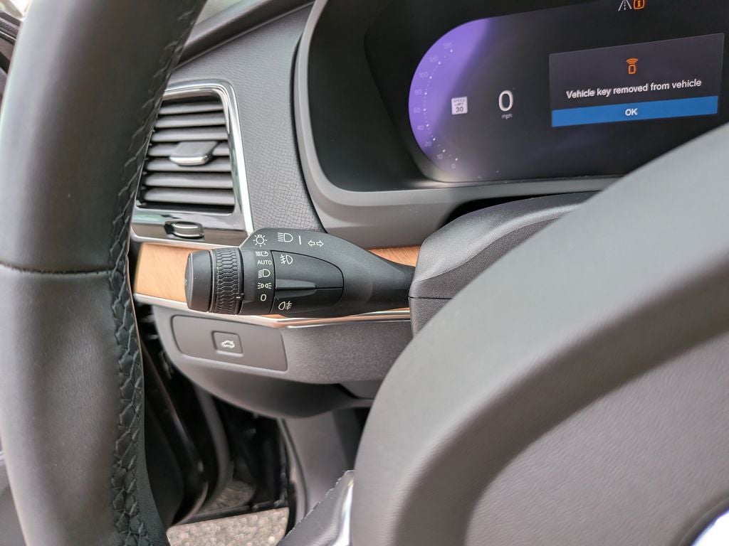 2023 Volvo XC90 B6 Plus 7-Seater