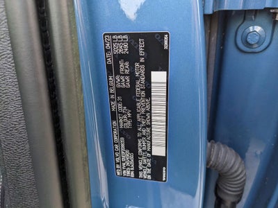 2023 Volvo XC40 B5 Plus Bright Theme