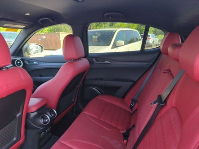 2023 Alfa Romeo Stelvio Sprint