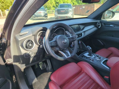 2023 Alfa Romeo Stelvio Sprint