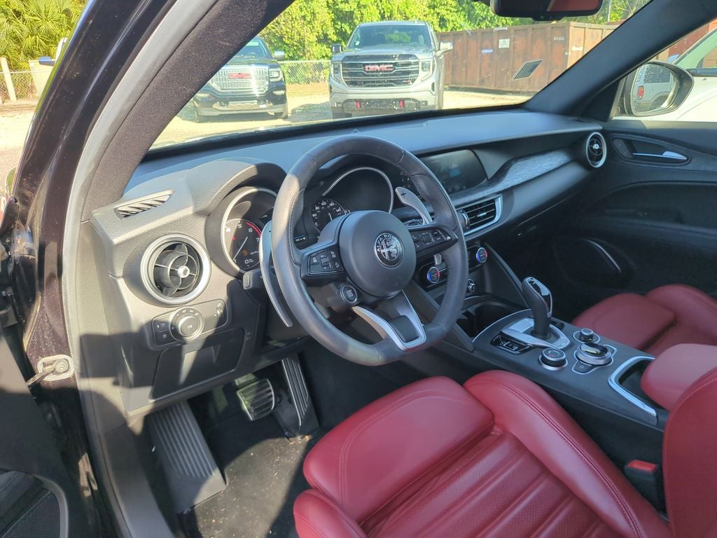 2023 Alfa Romeo Stelvio Sprint