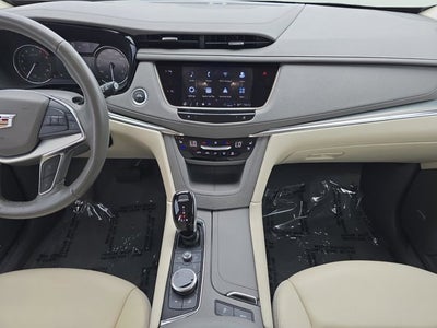 2022 Cadillac XT5 FWD Premium Luxury