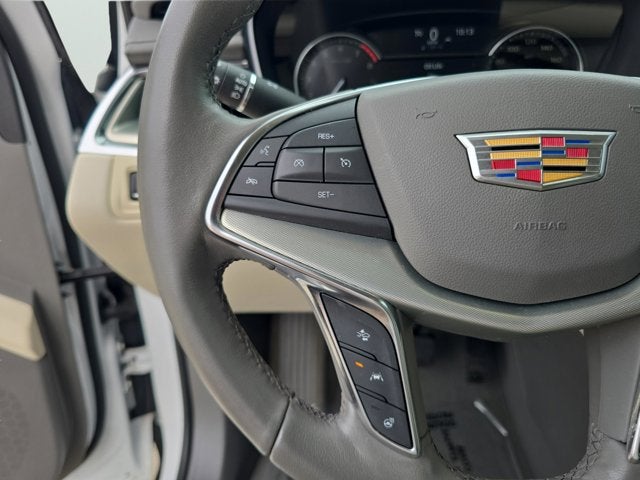 2022 Cadillac XT5 FWD Premium Luxury