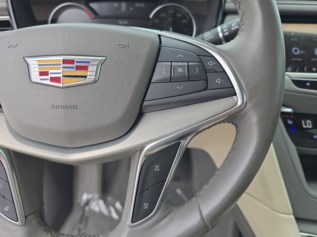 2022 Cadillac XT5 FWD Premium Luxury
