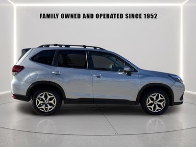 2024 Subaru Forester Premium