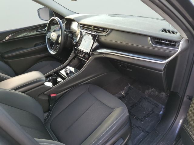 2022 Jeep Grand Cherokee L Laredo