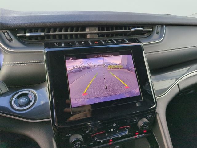 2022 Jeep Grand Cherokee L Laredo