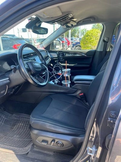 2022 Jeep Grand Cherokee L Laredo