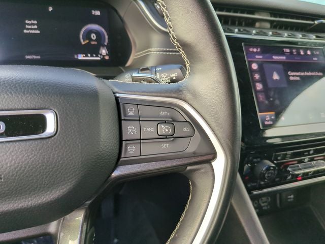 2022 Jeep Grand Cherokee L Laredo