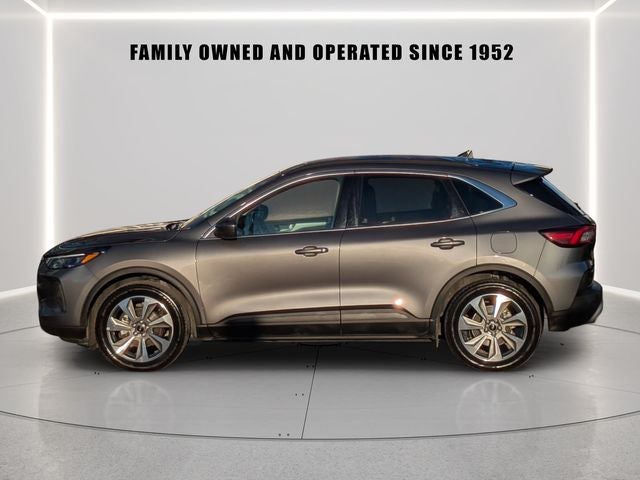 2025 Ford Escape Platinum