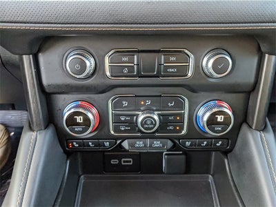 2024 GMC Yukon XL AT4