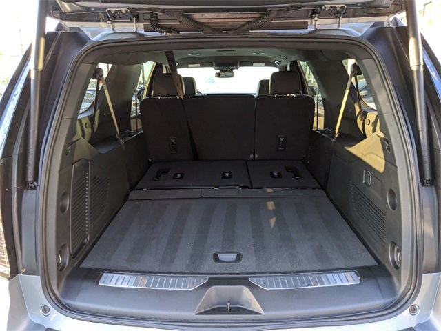 2025 Chevrolet Suburban RST