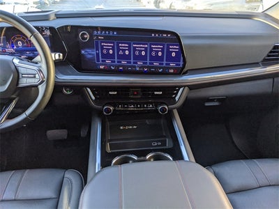 2025 Chevrolet Suburban RST