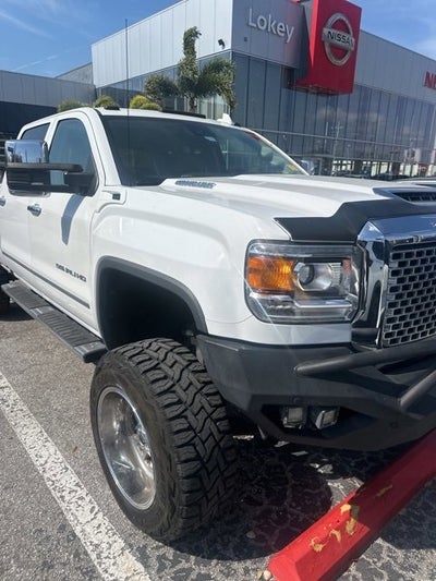 2017 GMC Sierra 2500HD Denali