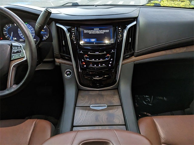 2020 Cadillac Escalade Luxury