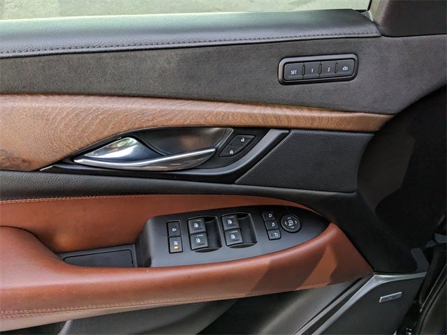 2020 Cadillac Escalade Luxury