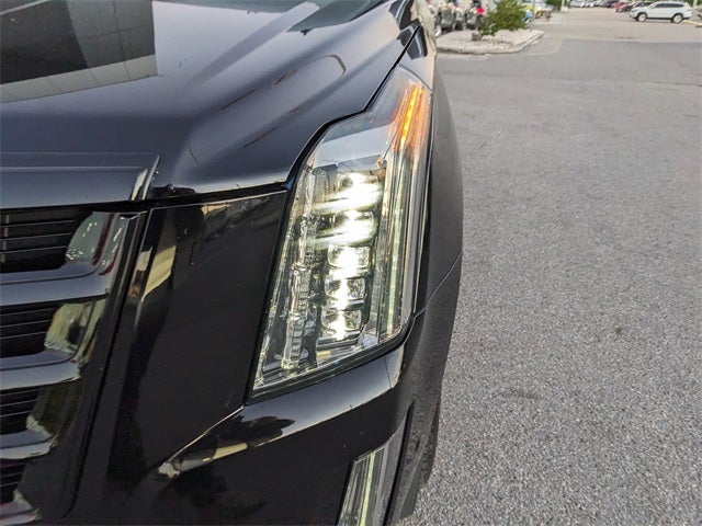 2020 Cadillac Escalade Luxury