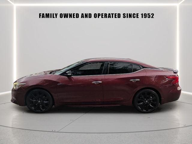 2017 Nissan Maxima SR