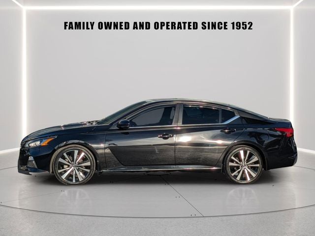 2021 Nissan Altima 2.0 SR