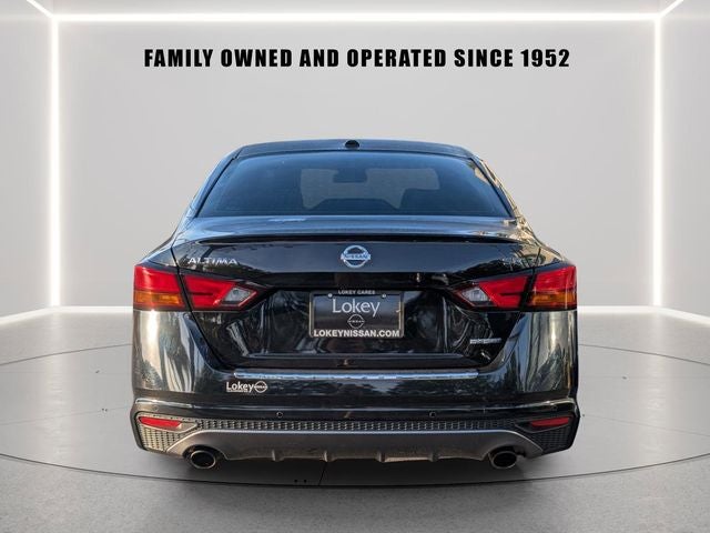 2021 Nissan Altima 2.0 SR