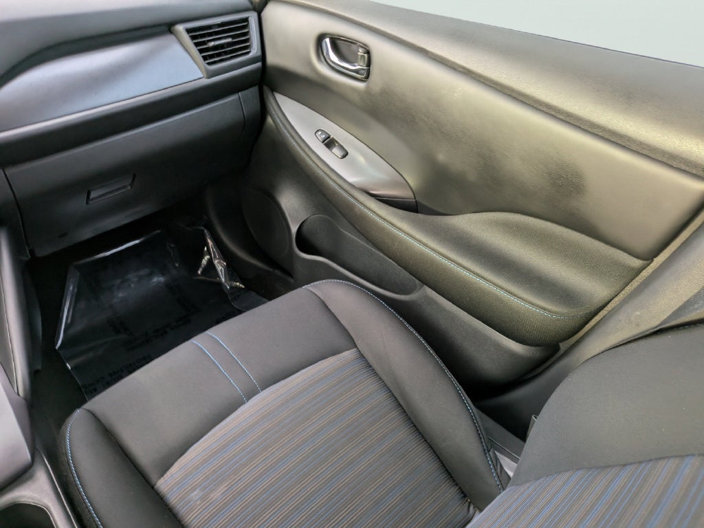 2023 Nissan LEAF S