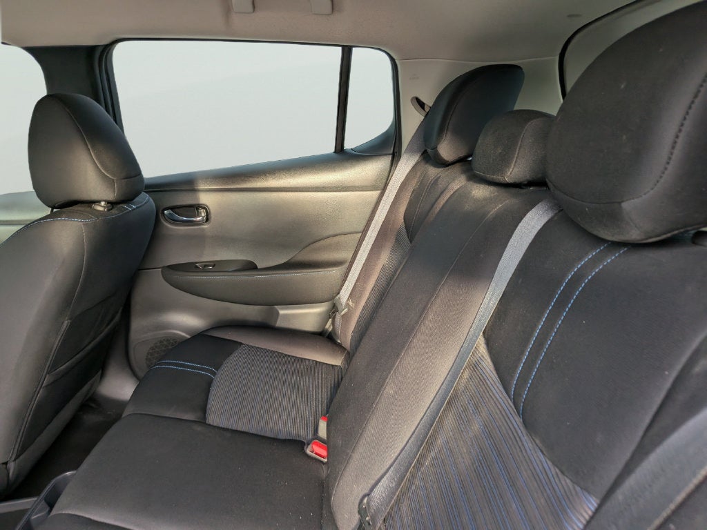 2023 Nissan LEAF S