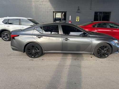 2022 Nissan Altima 2.5 SR