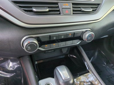 2025 Nissan Altima 2.5 SR