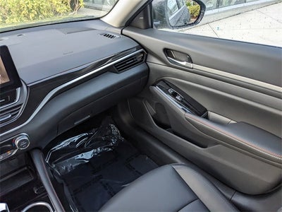 2025 Nissan Altima 2.5 SR