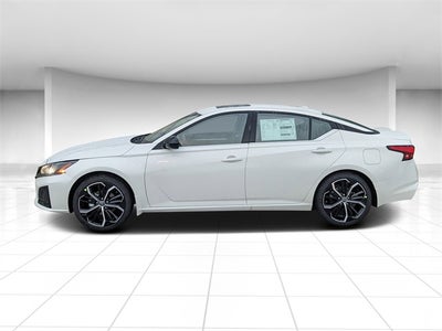 2025 Nissan Altima 2.5 SR