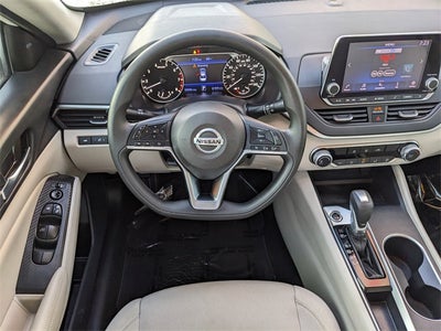2022 Nissan Altima 2.5 SV