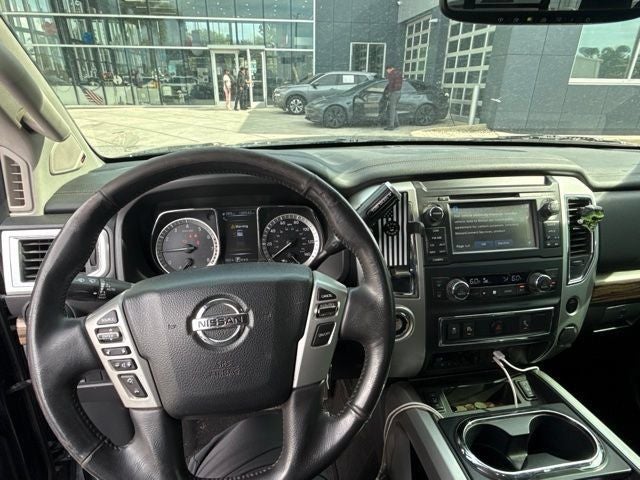 2018 Nissan Titan SL