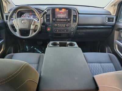 2023 Nissan Titan SV