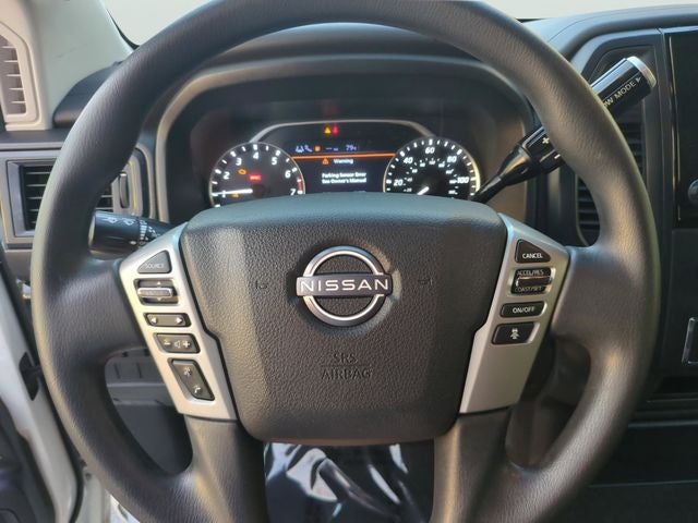 2023 Nissan Titan SV