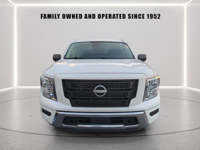 2023 Nissan Titan SV