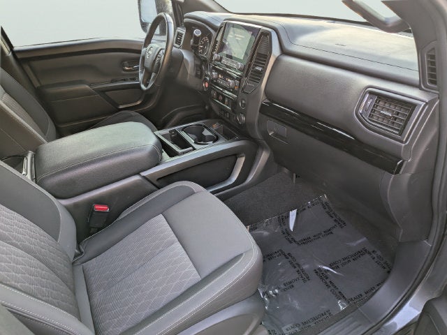 2024 Nissan Titan SV