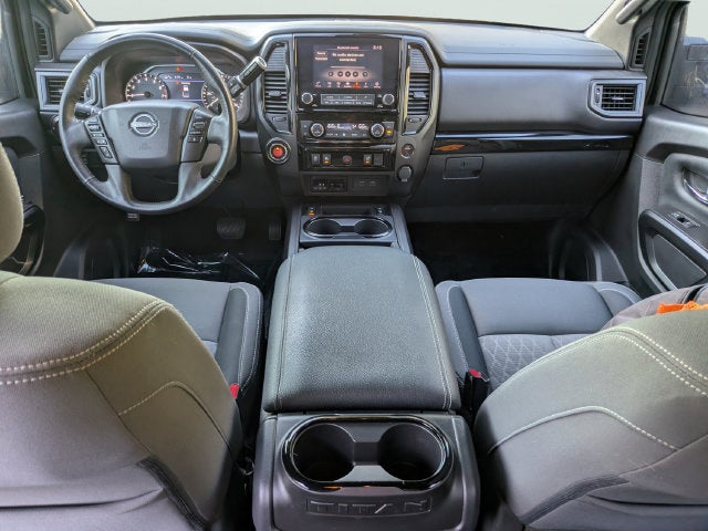 2024 Nissan Titan SV