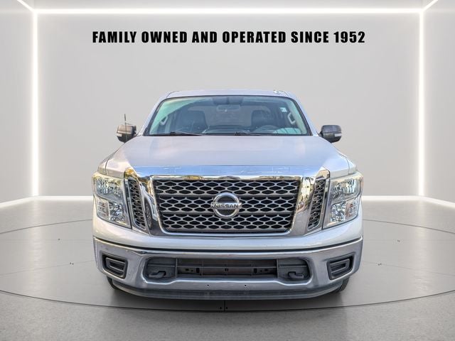 2018 Nissan Titan SV