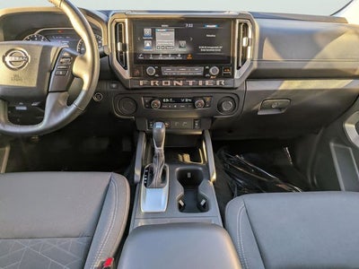 2025 Nissan Frontier SV