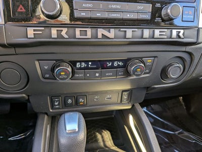 2025 Nissan Frontier SV