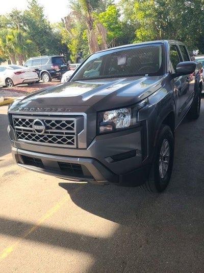 2024 Nissan Frontier SV