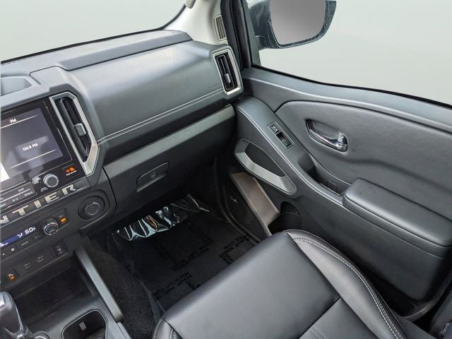 2025 Nissan Frontier SL