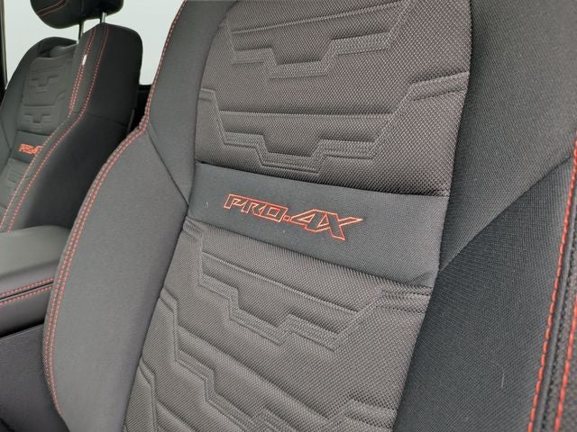 2026 Nissan Frontier PRO-4X w/R Package