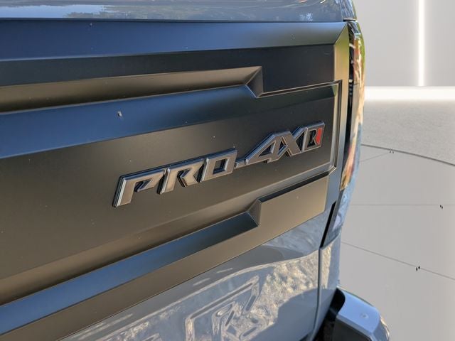 2026 Nissan Frontier PRO-4X w/R Package
