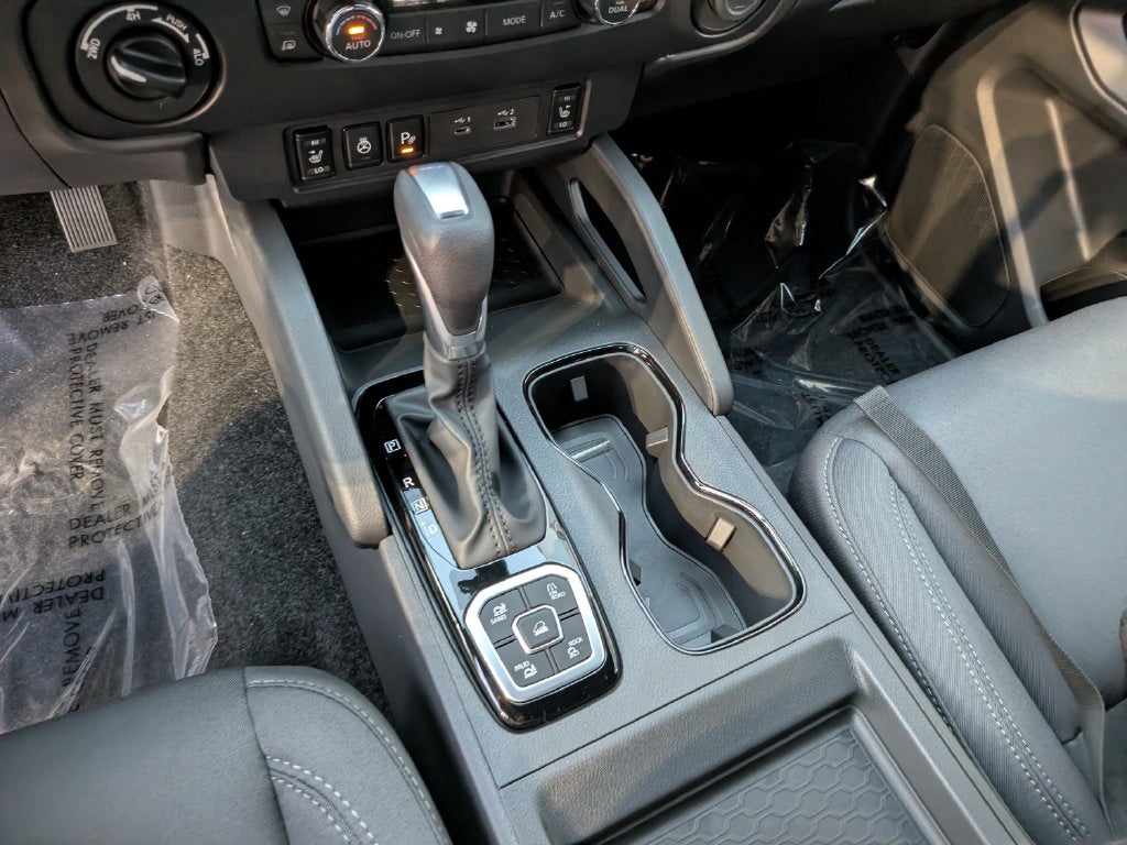 2027 Nissan Frontier SV