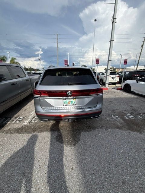 2024 Volkswagen Atlas 2.0T SE w/Technology