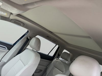 2021 Volkswagen Atlas 3.6L V6 SE w/Technology R-Line