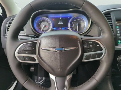 2023 Chrysler 300 Touring