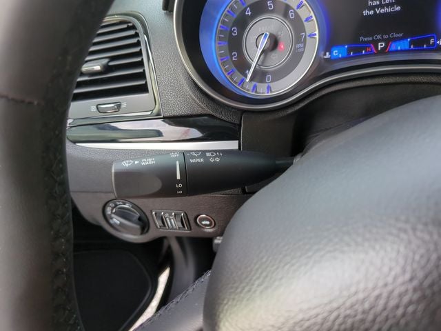 2023 Chrysler 300 Touring